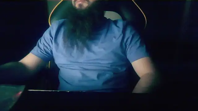 LondonMan1988 online show from November 25, 5:35 pm