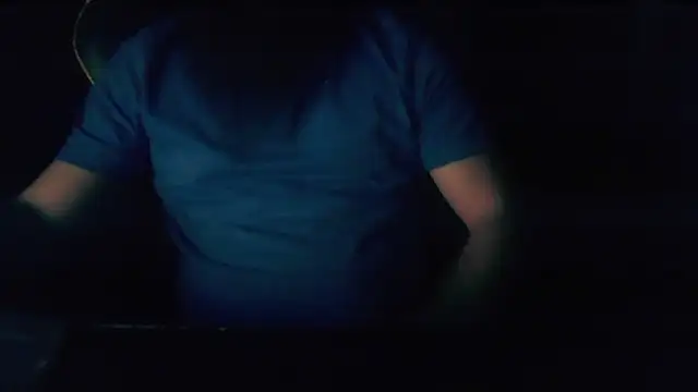 LondonMan1988 online show from November 6, 6:34 pm