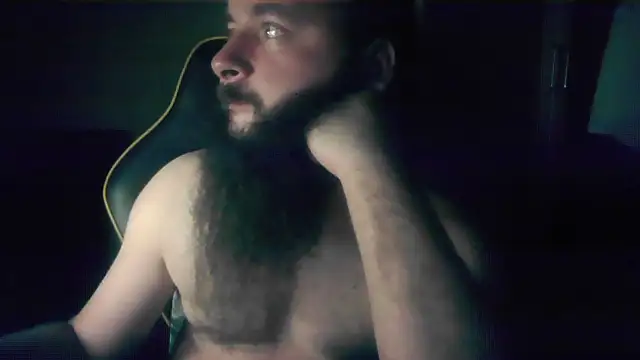 LondonMan1988 online show from November 18, 10:45 pm