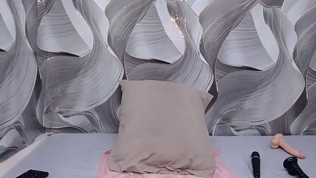 GlowGoddessxx online show from May 23, 5:56 pm