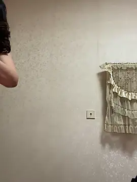 anna yngs online show from November 3, 11:36 am