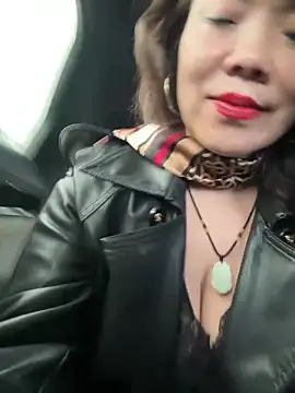 anna yngs online show from February 8, 3:26 am