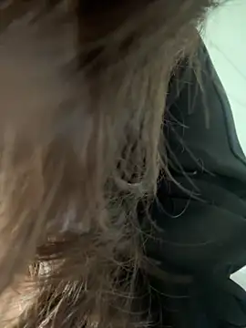 anna yngs online show from February 10, 3:49 am