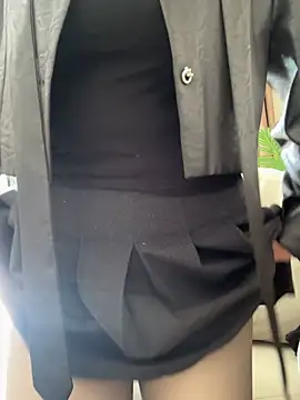 anna yngs online show from February 26, 3:39 am