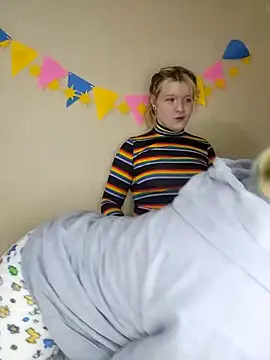 Snapshot of xrixsyx_and_ricky chatting on September 25, 4:13 pm xrixsyx and ricky online show from September 25, 4:13 pm