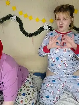 Snapshot of xrixsyx_and_ricky chatting on December 20, 4:10 pm xrixsyx and ricky online show from December 20, 4:10 pm