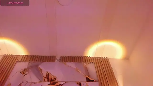 Snapshot of AgathaAtenea chatting on November 13, 12:31 pm AgathaAtenea online show from November 13, 12:31 pm