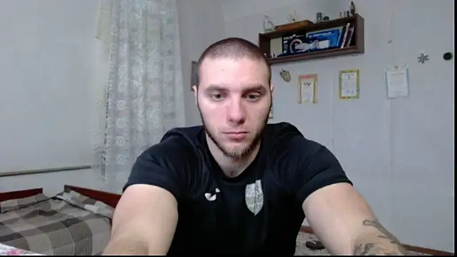 Jordan1Dior online show from April 8, 8:38 am