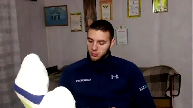 Jordan1Dior online show from November 30, 7:31 am