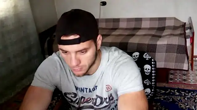 Snapshot of Jordan1Dior chatting on October 6, 6:14 am Jordan1Dior online show from October 6, 6:14 am