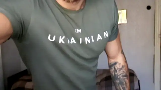 Jordan1Dior online show from November 2, 7:13 am