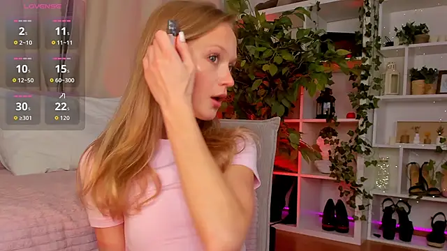 Kara smalltits online show from November 19, 12:05 pm