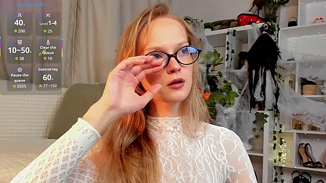 Kara smalltits online show from October 24, 12:37 pm