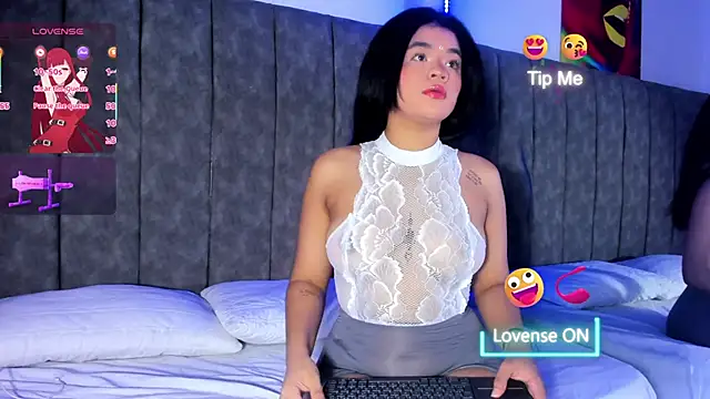 luna78hard online show from November 3, 1:55 am