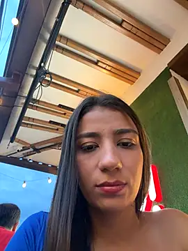 -juicy  online show from November 16, 10:35 pm