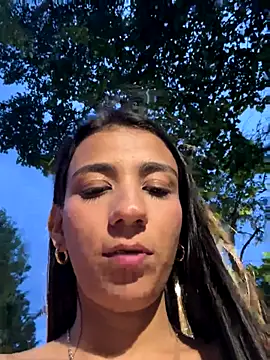 -juicy  online show from November 7, 10:35 pm