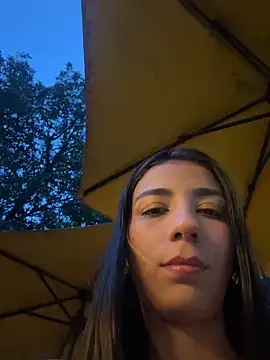 -juicy  online show from November 20, 10:42 pm