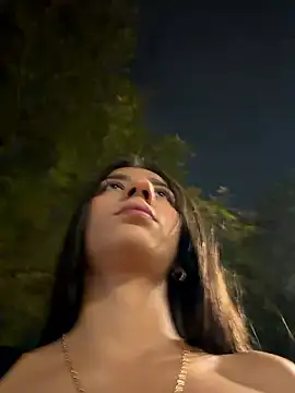 -juicy  online show from January 12, 11:53 pm