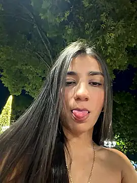 -juicy  online show from January 9, 11:22 pm