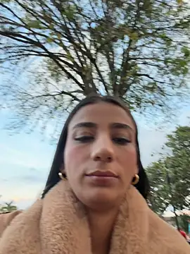-juicy  online show from March 12, 10:58 pm