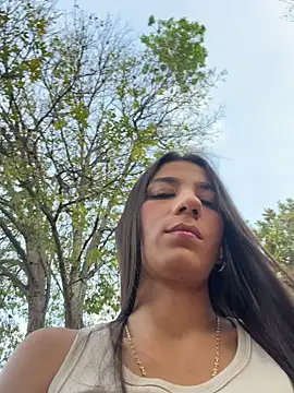 -juicy  online show from February 9, 10:19 pm