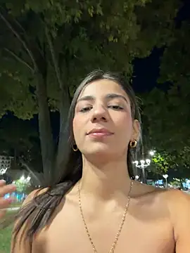 -juicy  online show from January 14, 11:30 pm