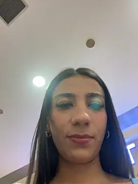 Snapshot of -juicy_ chatting on May 2, 10:15 pm -juicy online show from May 2, 10:15 pm