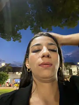-juicy  online show from July 8, 11:38 pm