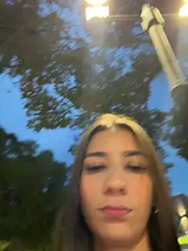 -juicy  online show from February 7, 11:13 pm