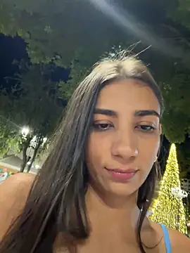 -juicy  online show from December 19, 11:18 pm