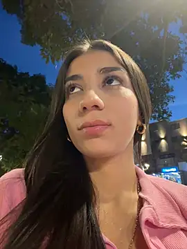 -juicy  online show from July 21, 11:39 pm