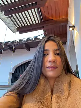 -juicy  online show from February 1, 10:41 pm