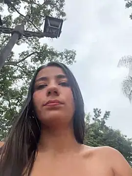 -juicy  online show from November 28, 10:10 pm