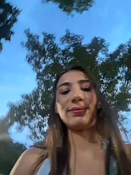 -juicy  online show from November 30, 10:43 pm