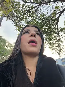 -juicy  online show from February 21, 10:45 pm