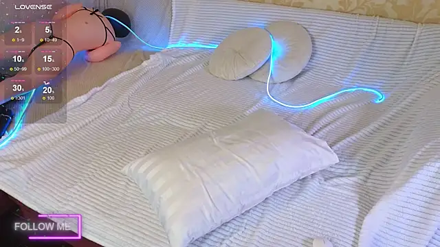 Angell Wild online show from October 25, 1:56 pm