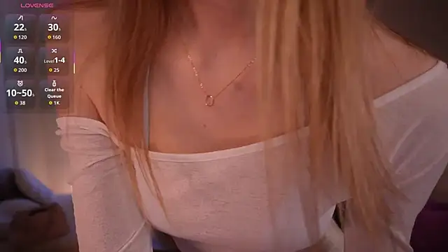 Snapshot of Angell_Wild chatting on July 9, 3:33 pm Angell Wild online show from July 9, 3:33 pm