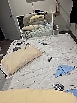 iamthepublickmasterbater online show from February 20, 2:19 pm