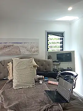 iamthepublickmasterbater online show from February 10, 10:53 pm