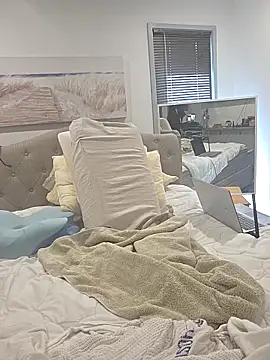 iamthepublickmasterbater online show from February 3, 11:43 pm