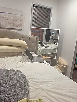 iamthepublickmasterbater online show from March 15, 2:35 pm