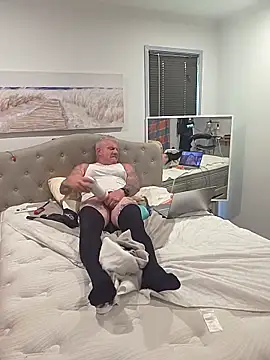 iamthepublickmasterbater online show from March 16, 2:41 am