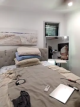 iamthepublickmasterbater online show from October 12, 2:46 am