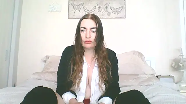 EllaKent online show from May 10, 10:41 am