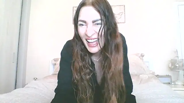 EllaKent online show from March 29, 1:46 pm