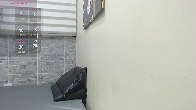 Snapshot of VioletLux chatting on November 26, 7:36 pm VioletLux online show from November 26, 7:36 pm