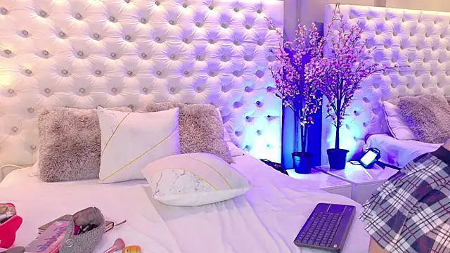 aa lunit online show from September 10, 2:16 pm