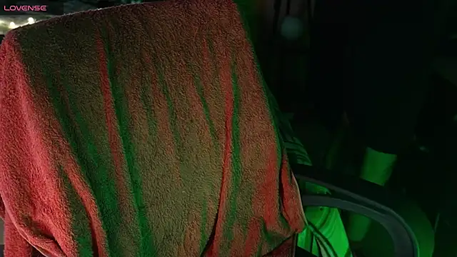 Snapshot of NidhiChandra chatting on December 18, 7:07 pm NidhiChandra online show from December 18, 7:07 pm