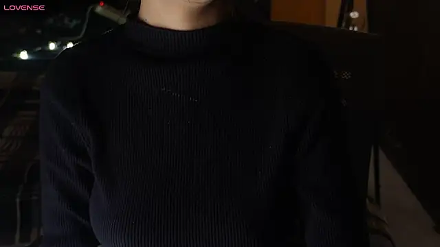 Snapshot of NidhiChandra chatting on November 27, 10:48 am NidhiChandra online show from November 27, 10:48 am