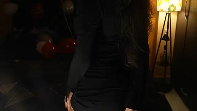 Snapshot of NidhiChandra chatting on November 24, 8:58 am NidhiChandra online show from November 24, 8:58 am